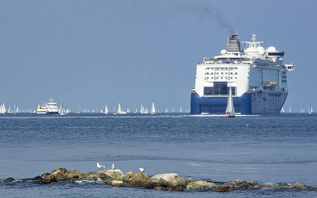 Ronne Ferry Port